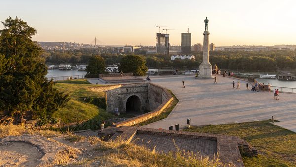 Kalemegdanska tvrđava i park u zelenilu