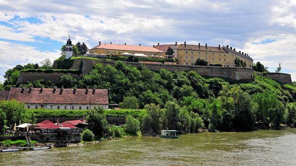 Sat kula na Petrovaradinskoj tvrđavi