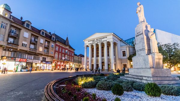 Subotička sinagoga i secesijski detalji