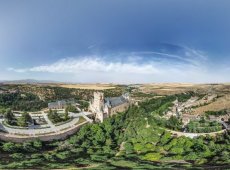 © Daniel-De-Cort-Castle-at-Segovia