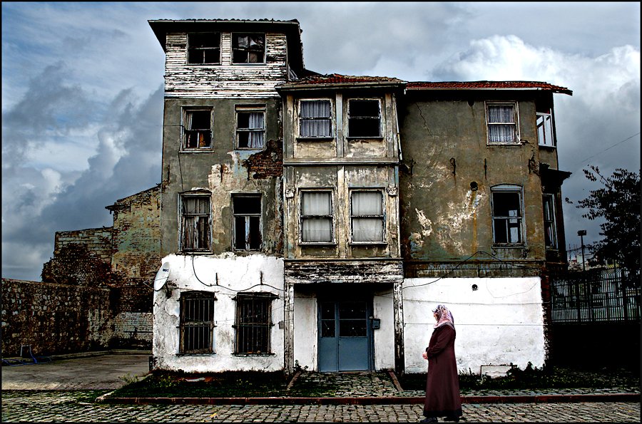 © Ole Suszkiewicz, Disrepaired House